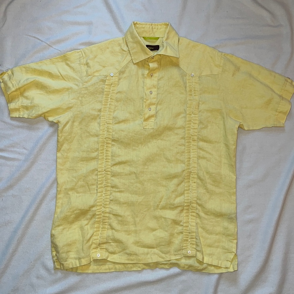 Havana Nines Romance Edition guayabera , Mens L, Color: soft Yellow, 100% Linen